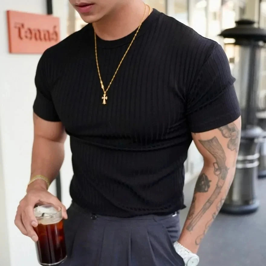 camiseta de verão com gola redonda