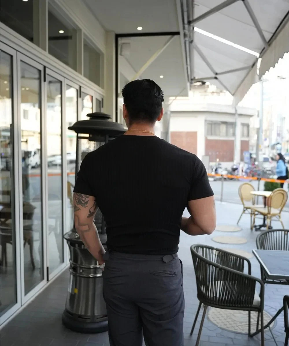 camiseta de verão com gola redonda